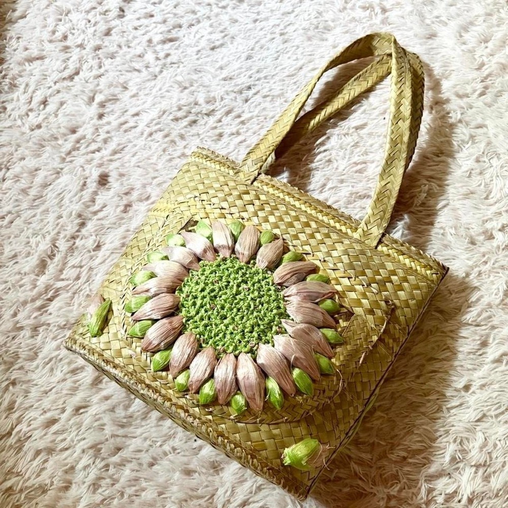Woven Straw 3D Floral Spring Coquette Wicker Purse Bloom Core‎ Quirky Teacher
